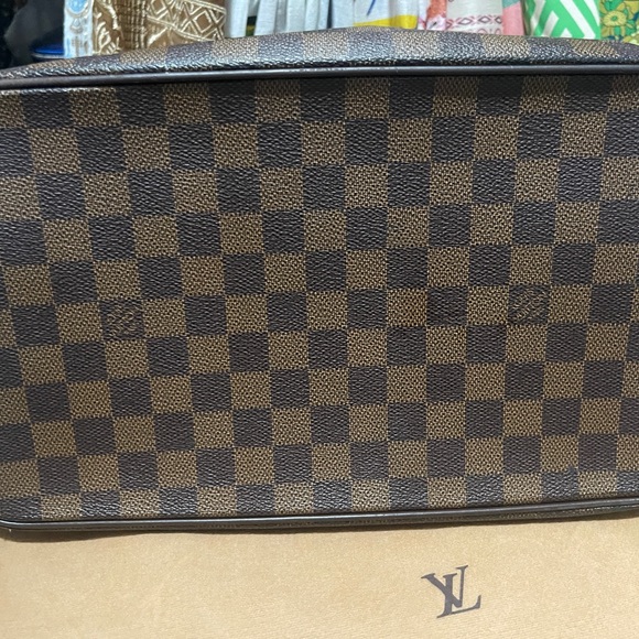 Louis Vuitton Vintage Handbag - Picture 5 of 16